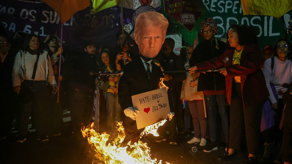 Trump uvalil 50 % clo na Brazíliu