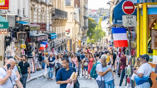 Turisti čelia nebezpečným vreckárskym zlodejským schémam typu „uchmatni a uteč“ vo veľkých mestách