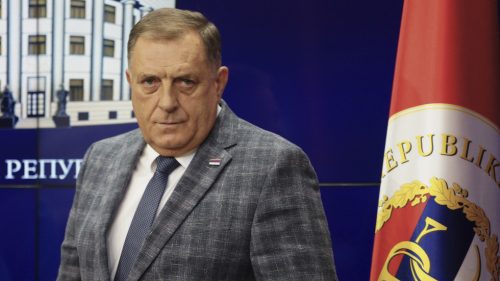 Bosnianskosrbský líder kritizoval rozhodnutie o jeho odvolaní