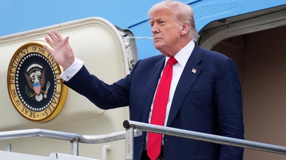 Trump tvrdí, že Putin sa nemusí stretnúť so Zelenským na summite Rusko-USA