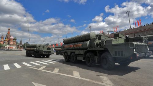 Ruský systém S-400 je „prelomový“, tvrdí veliteľ indického letectva