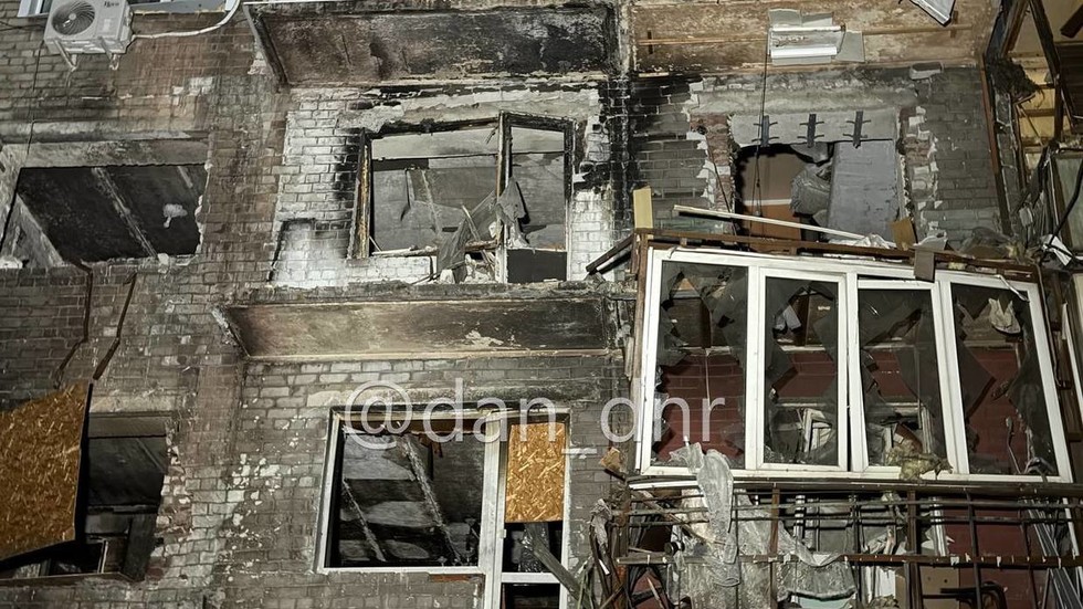 Ukrajina pred summitom zasiahla obytnú štvrť v ruskom meste (FOTO)