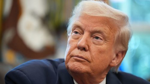 Zelensky by mohol konflikt ukončiť „okamžite“, tvrdí Trump
