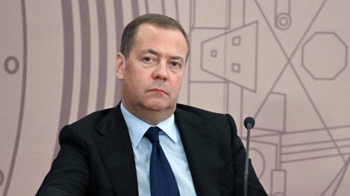 Ruský bývalý prezident Medvedev vyhlásil, že európska „koalícia ochotných“ po stretnutí so Zelenským nedokázala prehrať Trumpa