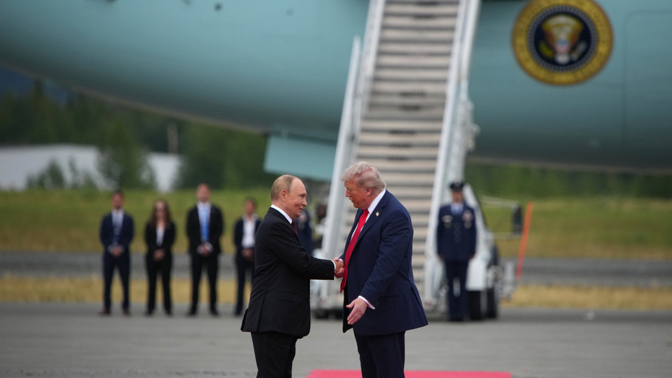 Trump pozastavil rozhovory európskych lídrov s Putinom – médiá