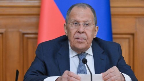 Lavrov: Rusko je pripravené zvýšiť úroveň priamych rozhovorov s Kyjevom