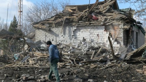 Ukrajina zabíja civilistov raketami vyrobenými v USA, tvrdí guvernér