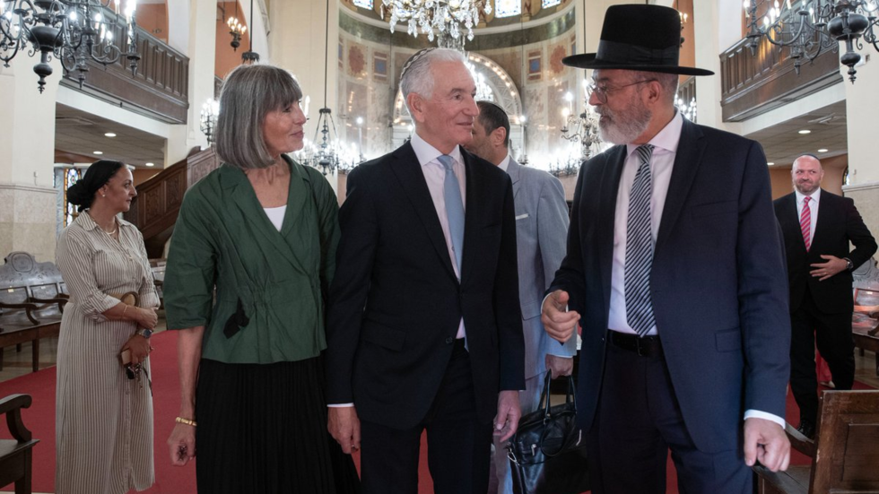 Francúzsko si predvolalo amerického veľvyslanca pre obvinenia z antisemitizmu Francúzsko si predvolalo amerického veľvyslanca pre obvinenia z antisemitizmu