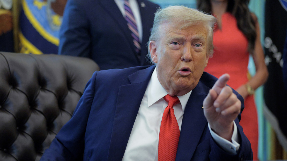 Trump hrozí Ukrajine sankciami a clami