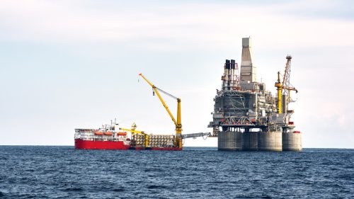 Americký energetický gigant „vedie tajné rozhovory“ o návrate do Ruska – WSJ