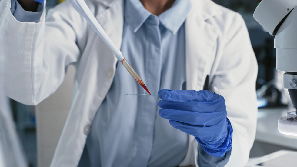 Vývojár Sputniku V predstavuje plán prelomovej vakcíny proti HIV