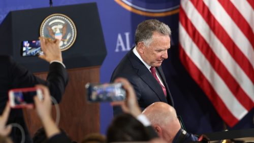 Vance obviňuje Politico z „operácie zahraničného vplyvu“ proti Witkoffovi