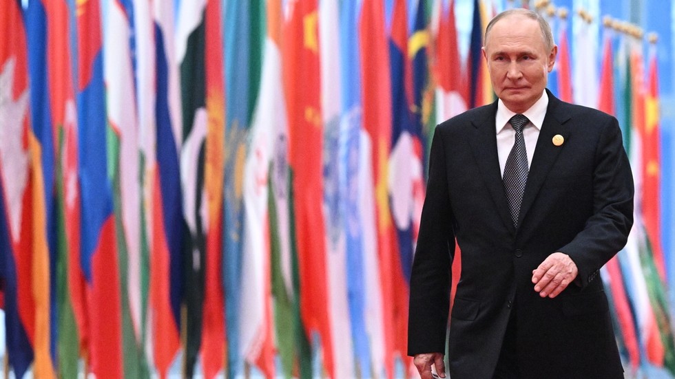 Putin vyzýva, aby sa medzinárodná pozornosť zamerala na „tradičné hodnoty“