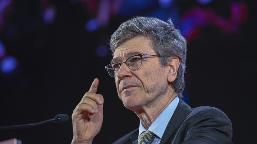 NATO prežilo svoj účel – Jeffrey Sachs