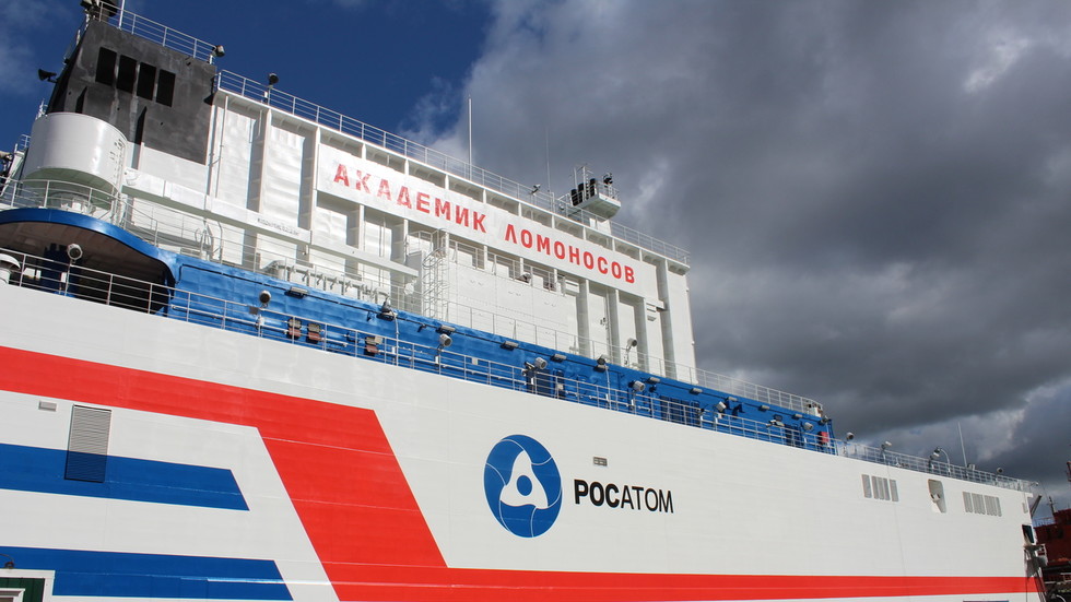 Putin oznámil plány na výstavbu novej plávajúcej jadrovej elektrárne