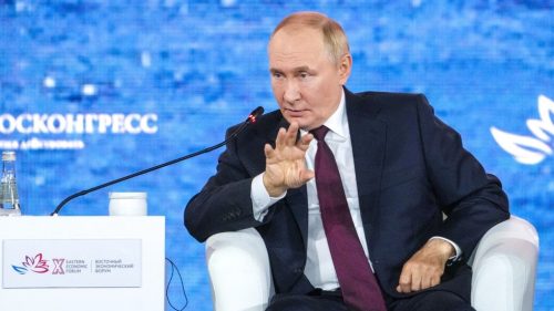 Putin nevidí „veľký zmysel“ v priamych rozhovoroch so Zelenským