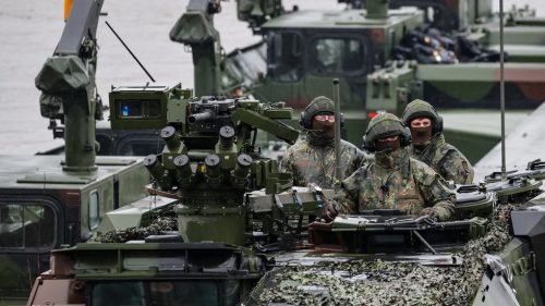 Americkí generáli zapojení do európskeho plánu vyslať 10 000 vojakov na Ukrajinu – WSJ