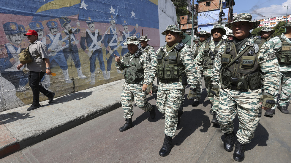 Venezuela zvyšuje nasadenie vojakov v reakcii na hrozby USA