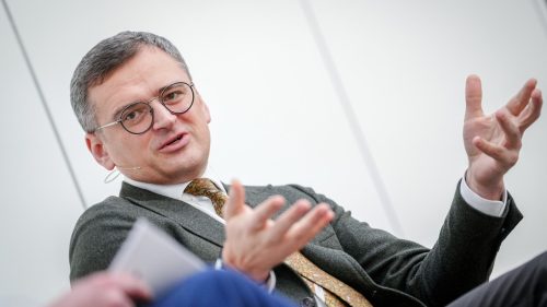 Bývalý minister zahraničných vecí tvrdí, že Zelensky ho prinútil tajne utiecť z Ukrajiny