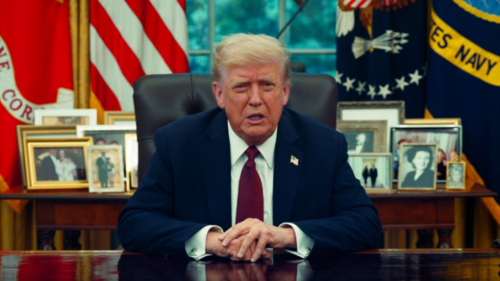 Trump sľubuje, že bude prenasledovať tých, ktorí financujú násilie „radikálnej ľavice“ (VIDEO)
