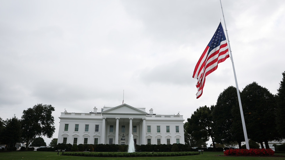 Všimli ste si, že v Amerike došlo za jeden rok k 5 pokusom o atentát?