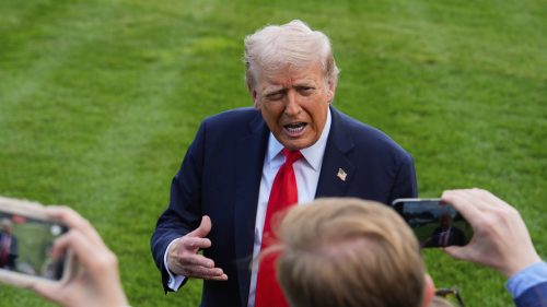 Trump odmieta tvrdenia o „vpáde ruských dronov“ do Poľska