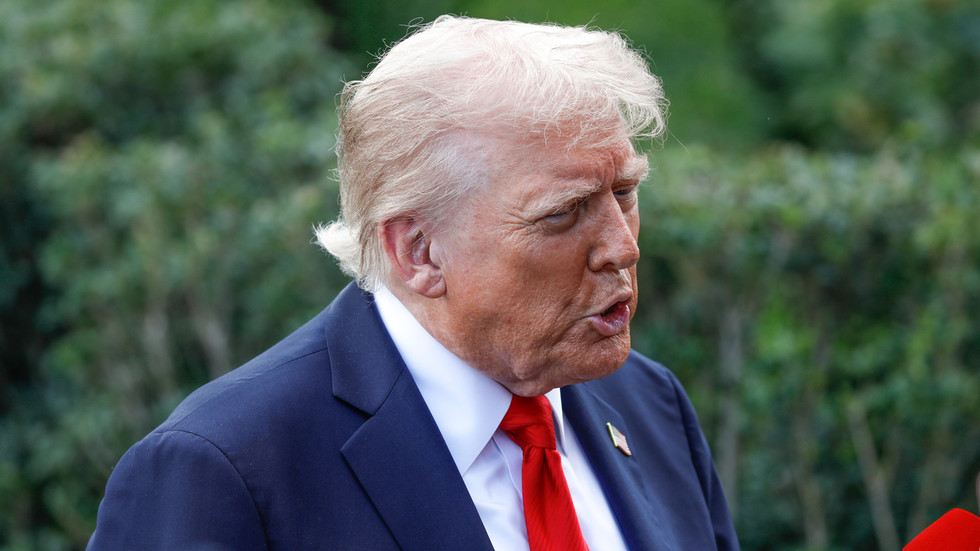 Trump sľubuje vyšetrovanie Sorosa