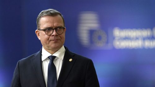 Fínsky premiér pripúšťa ekonomické problémy spôsobené sankciami voči Rusku