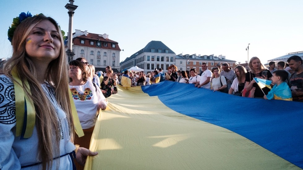 Prečo čísla nezodpovedajú Tuskovej paranoidnej fantázii