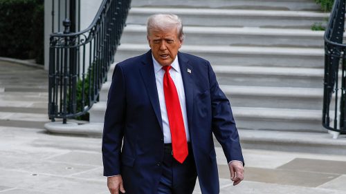 Trump sa v piatok rozpráva so Si Ťin-pchingom