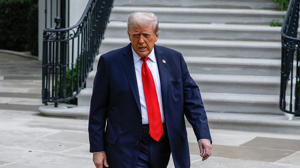 Trump sa v piatok rozpráva so Si Ťin-pchingom