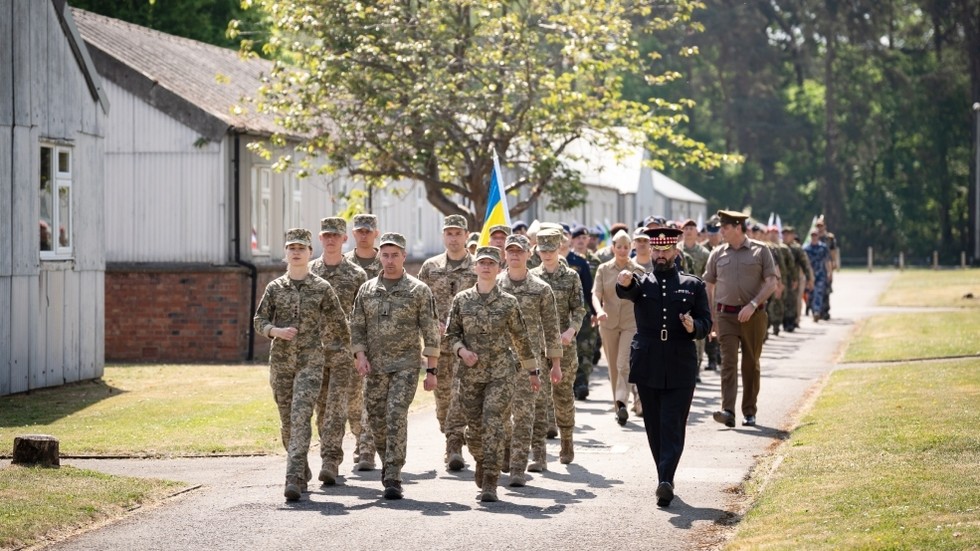 Zelensky odhaľuje zásadnú zmenu vo výcviku ukrajinských vojakov