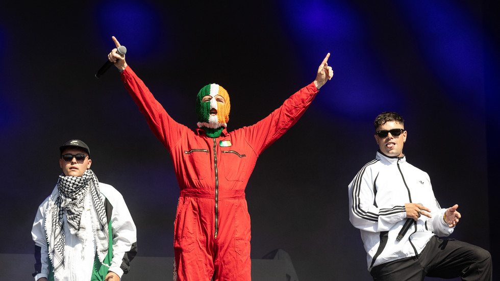 Propalestínsky naklonení írski rapperi zažalujú kanadského poslanca