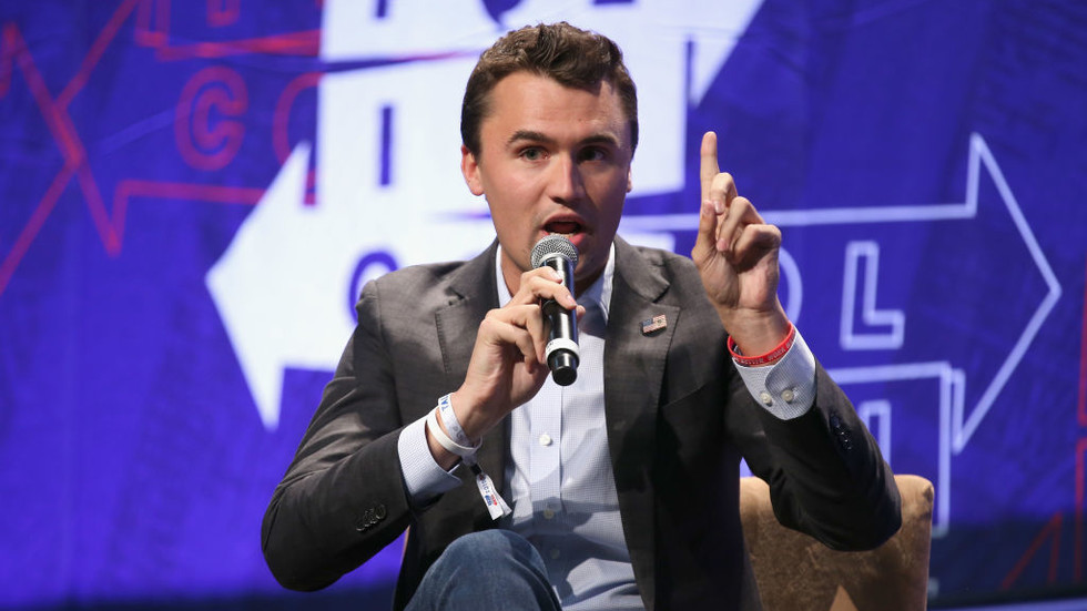 Najvyšší ruský pravoslávny duchovný si uctil „mučeníka“ Charlieho Kirka