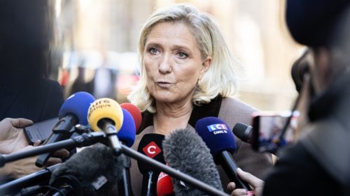 EÚ sa snaží zabezpečiť svoj rozpočet „ochranou pred Le Penovou“ – Politico
