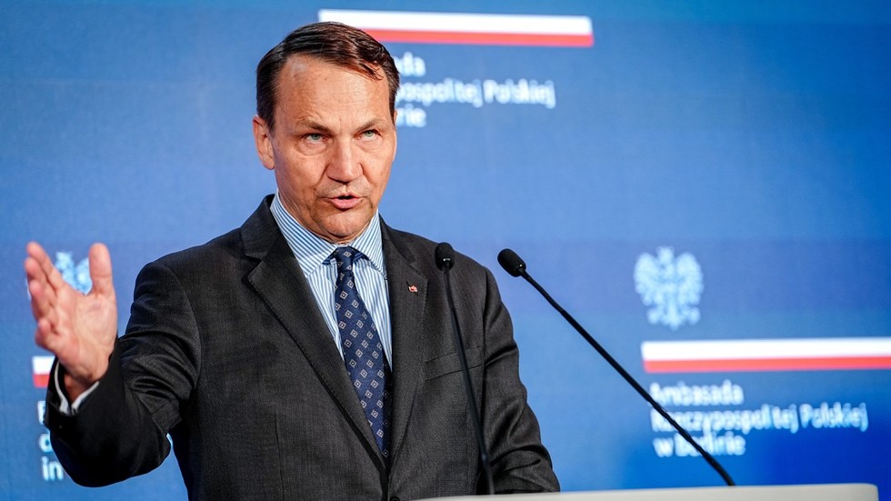 Štát NATO hrozí zostrelením ruských lietadiel