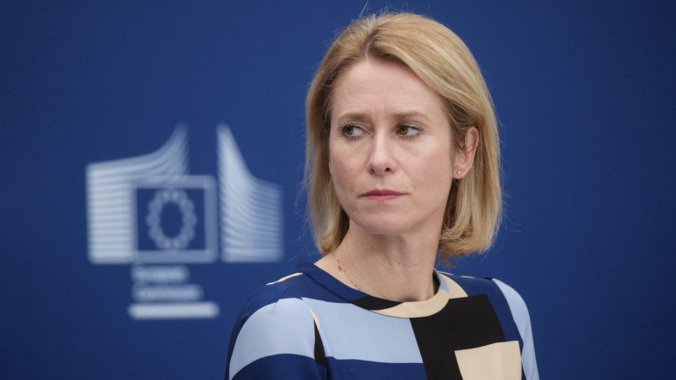 EÚ zvažuje obmedzenia pre ruských diplomatov, tvrdia médiá EÚ zvažuje obmedzenia pre ruských diplomatov, tvrdia médiá
