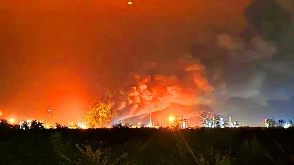Maďarsko a Rumunsko horia, bombardovanie nebolo z Ruska /Podplukovník Daniel Davis (vo výslužbe - USA Army)
