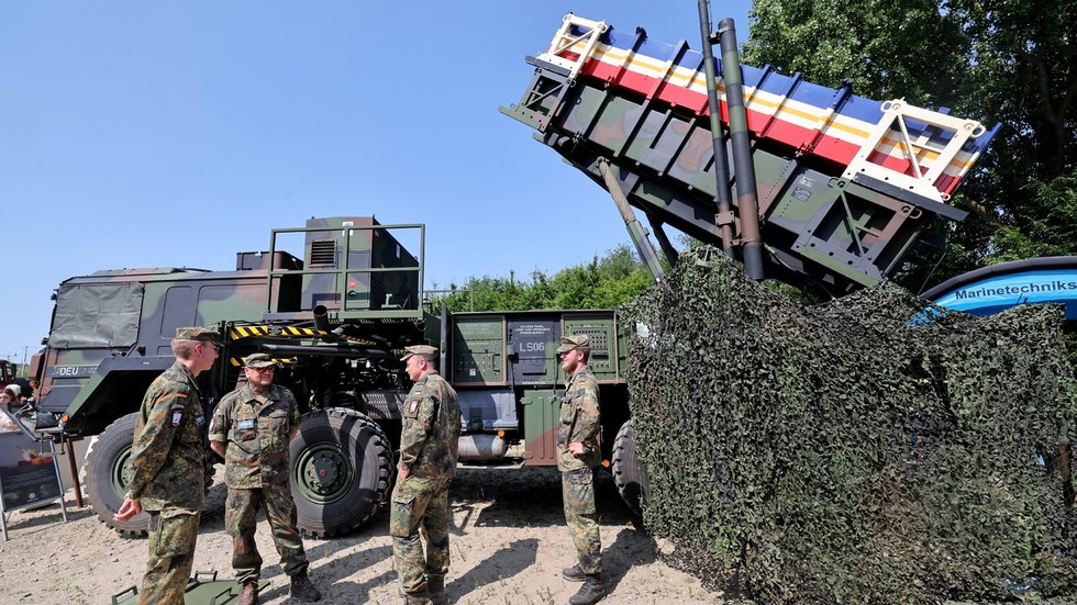 Prieskum: Väčšina Nemcov je proti útokom NATO na ruské lietadlá
