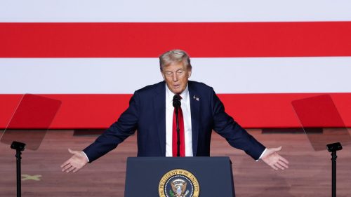 Trump varuje, že Rusko a Čína dobiehajú USA v počte ponoriek