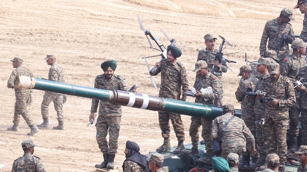 India a Rusko začali spoločné vojenské cvičenia