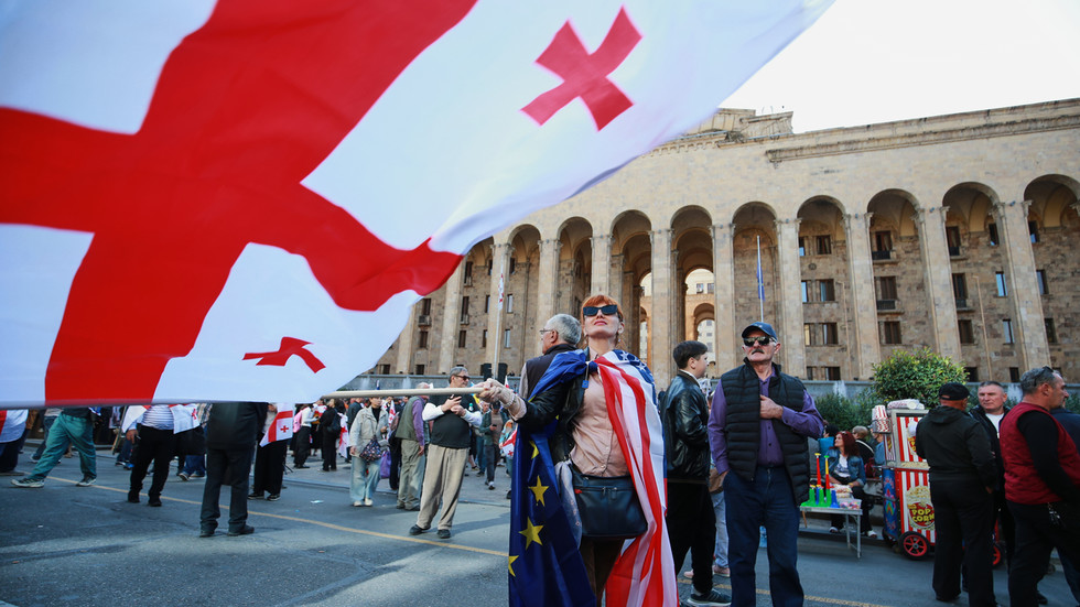 Masové protesty zasiahli gruzínske hlavné mesto po miestnych voľbách: Ako sa to stalo Masové protesty zasiahli gruzínske hlavné mesto po miestnych voľbách: Ako sa to stalo