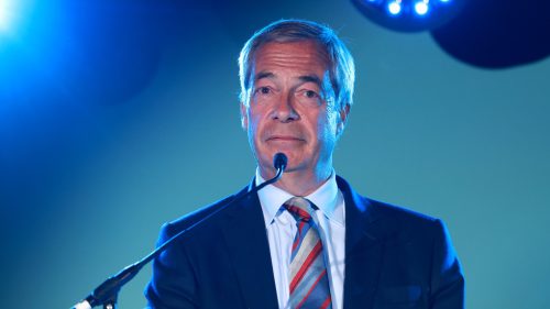 Britský parlament znížil počet bezpečnostných zložiek pre významnú opozičnú osobnosť