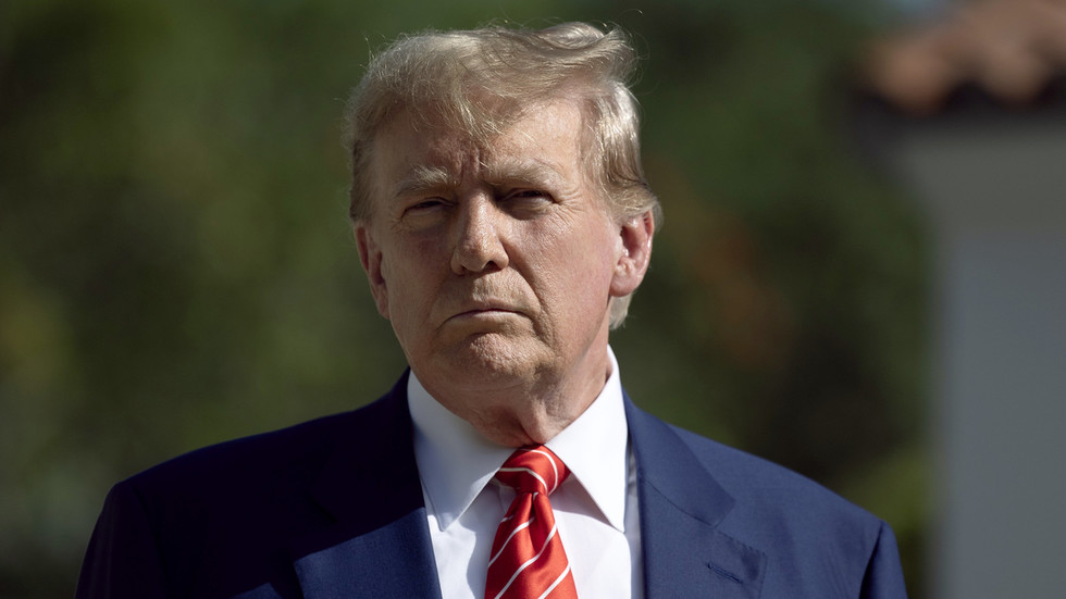 Trumpa zažalovali kvôli nasadeniu Národnej gardy