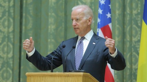 Biden vyprovokoval vojnu na Ukrajine, aby zakryl korupciu, tvrdí Putin poradca