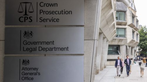 Britskí úradníci čelia vyšetrovaniu v súvislosti s debaklom v kauze „čínskeho špióna“ – Bloomberg