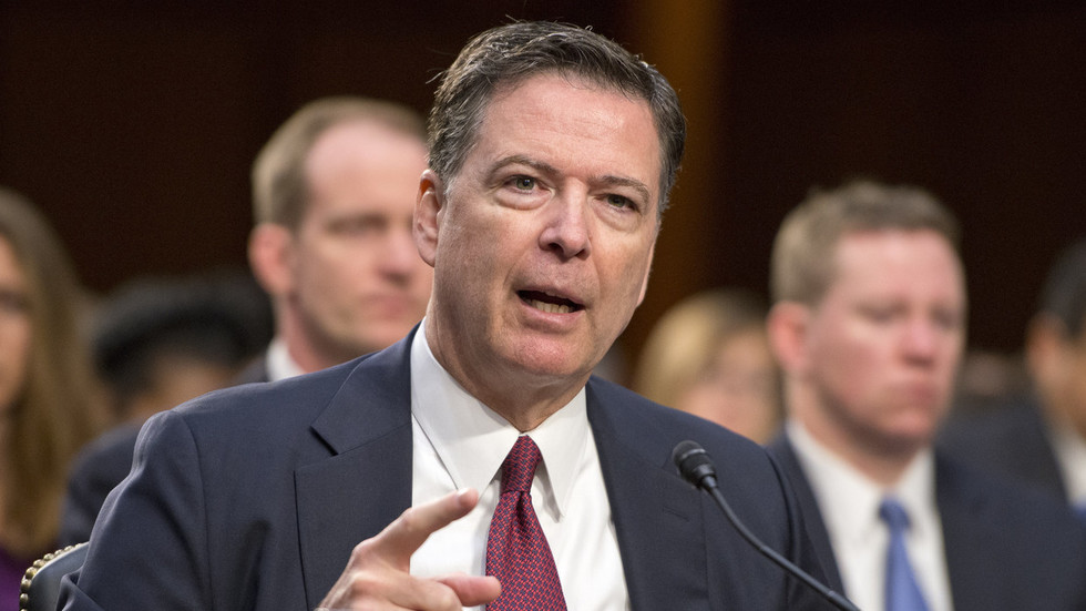 Bývalý šéf FBI sa k obvineniam z Russiagate nepriznal