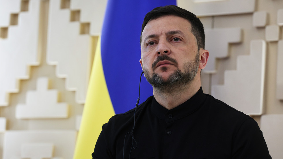 Zelensky hrozí ruským regiónom výpadkami prúdu Zelensky hrozí ruským regiónom výpadkami prúdu