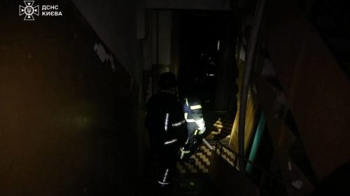 Rozsiahle výpadky prúdu v Kyjeve po ruskom útoku – starosta (VIDEÁ)
