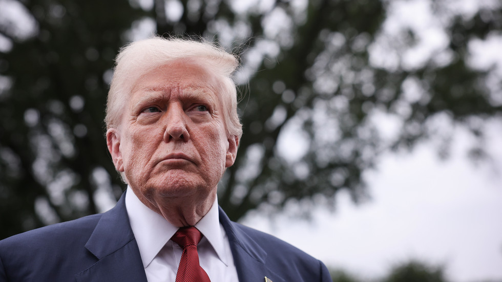 Trump požaduje vyšetrenie „podvodu s impeachmentom voči Ukrajine“